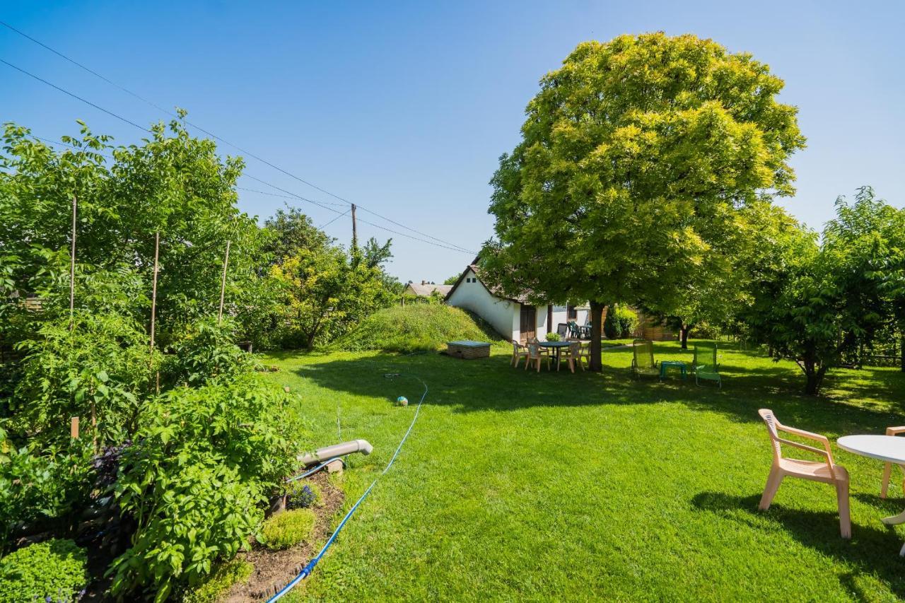 Regőczy Vendégház Zamárdi Exterior foto